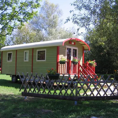 Belle Riviere * Chaniers