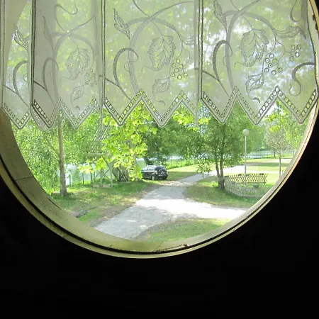 Belle Riviere * Chaniers