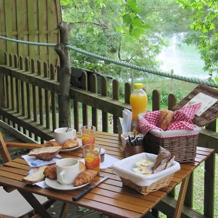 Belle Riviere 캠프장 *