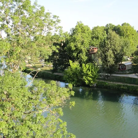 Belle Riviere *