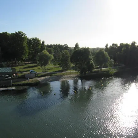 Belle Riviere Chaniers