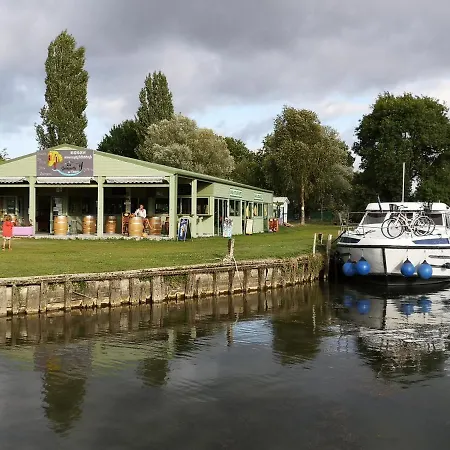 Belle Riviere * Chaniers