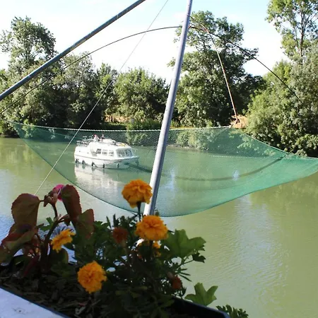 캠프장 Belle Riviere Chaniers