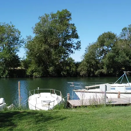 캠프장 Belle Riviere Chaniers