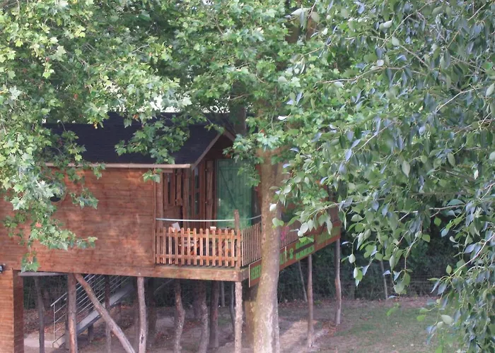 مكان تخييم Belle Riviere