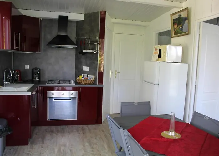 مكان تخييم Belle Riviere