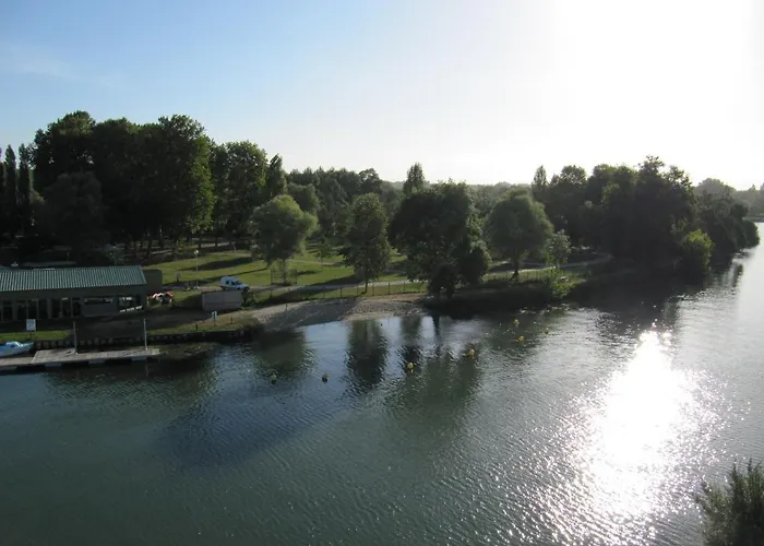 Belle Riviere Chaniers