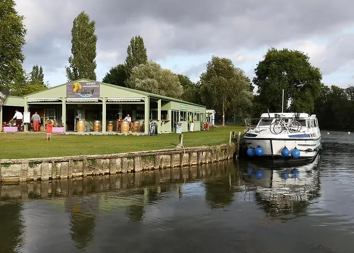 Belle Riviere * Chaniers