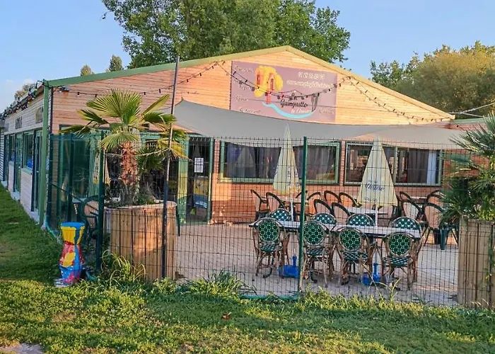 مكان تخييم Belle Riviere *