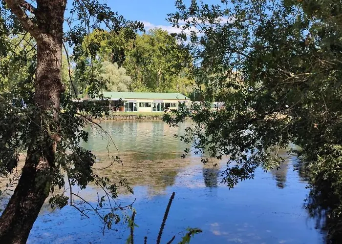 Belle Riviere * Chaniers