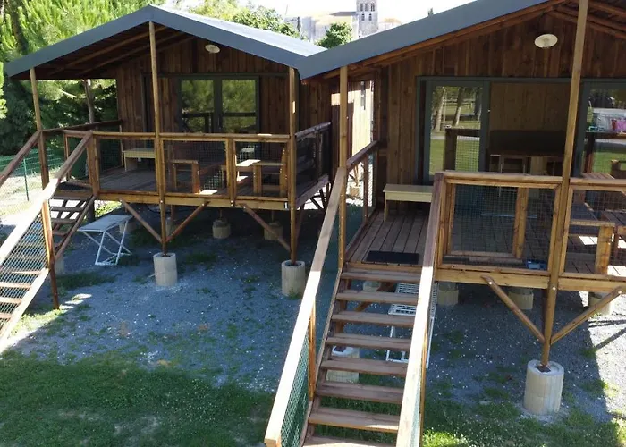 مكان تخييم Belle Riviere